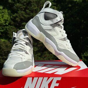 NEW Nike White Jumpman Two Trey Casual Sneaker - Size Womens 10 (fits Men 8.5)